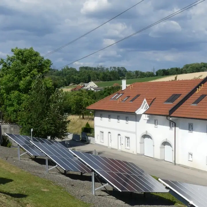 Standort MATHELON in einem revitalisierten Bauernhof, Außenansicht