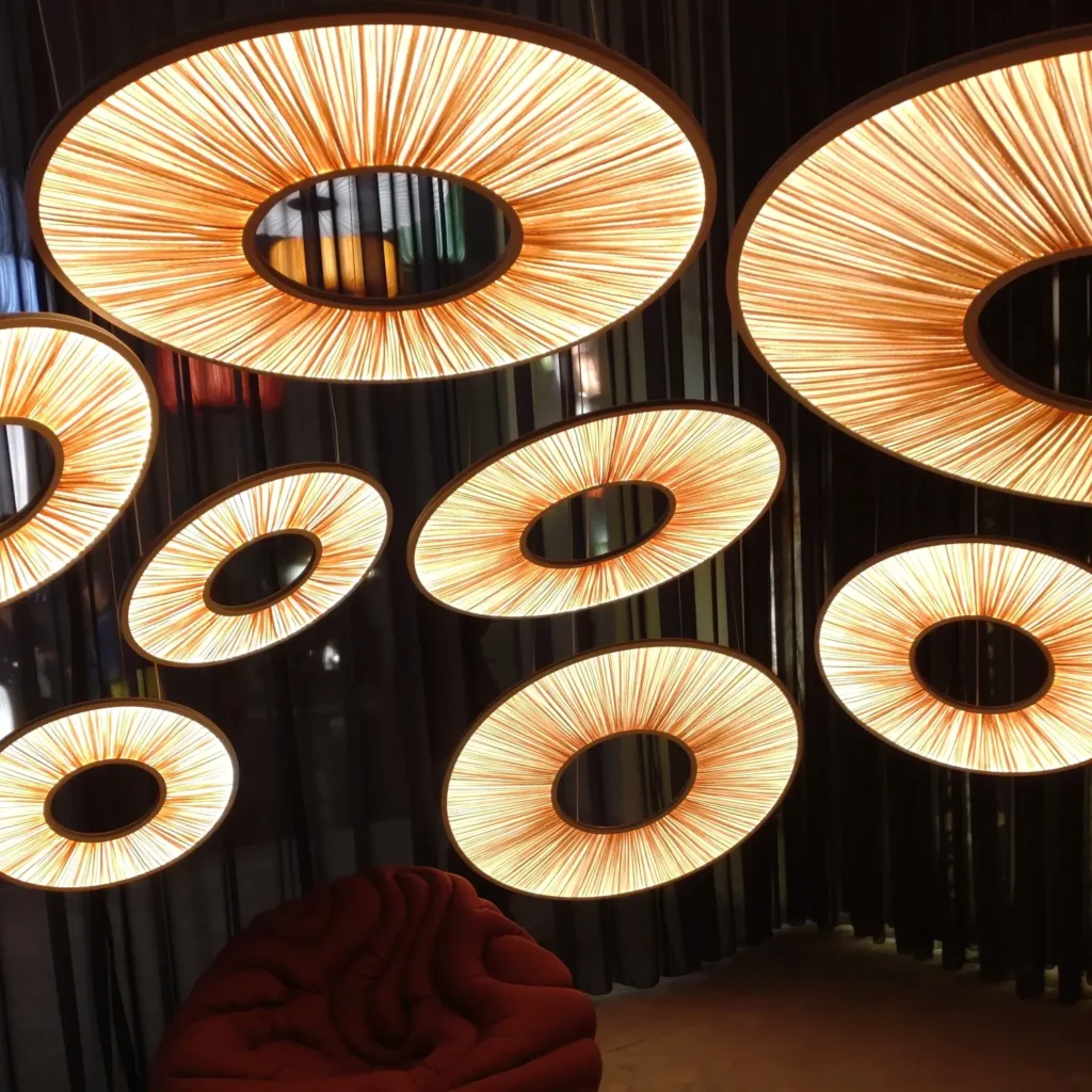 Der Messestand von Aqua Creations auf der Euroluce 2025